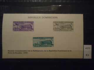 Фото марки Доминиканская республика 1958г блок **