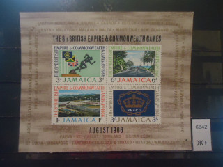 Фото марки Ямайка 1966г блок *