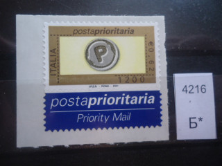 Фото марки Италия 2001г **