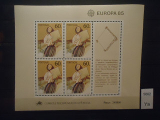 Фото марки Португалия блок 1985г 38 евро **