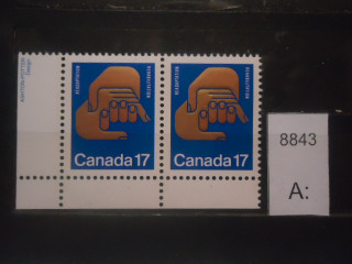 Фото марки Канада 1980г 2 одинаковые марки **