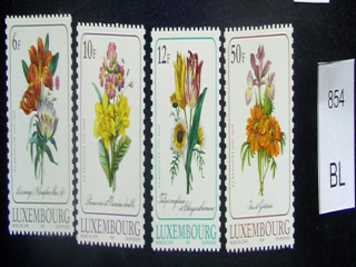 Фото марки цветы 1988г **