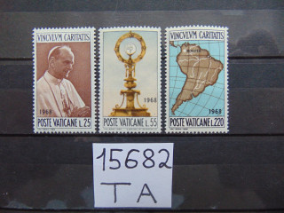 Фото марки Ватикан серия 1968г **