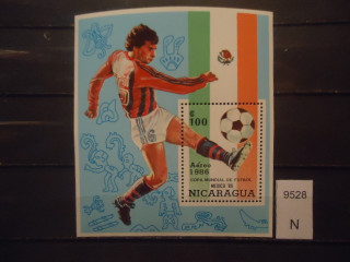 Фото марки Никарагуа 1986г блок **