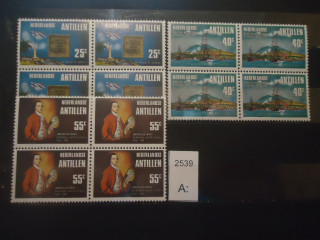 Фото марки Антильские острова 1976г серия кв блоков (3) **
