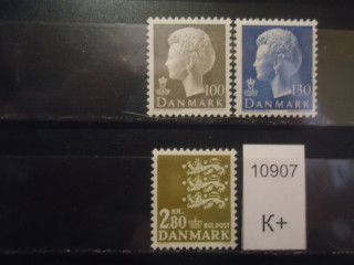 Фото марки Дания 1975г (3€) **