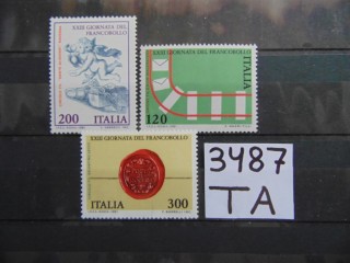 Фото марки Италия серия 1981г **