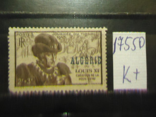 Фото марки Франц. Алжир 1945г надпечатка **