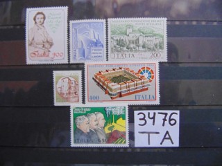 Фото марки Италия подборка одиночных марок 1980-84 **