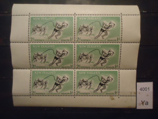 Фото марки Новая Зеландия малый лист 1957г **