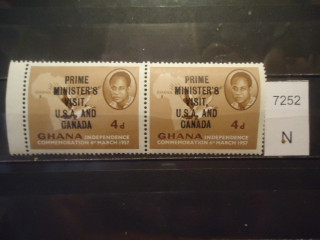Фото марки Гана 1957г сцепка Памятные надпечатка **