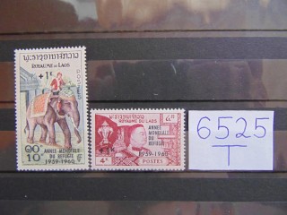 Фото марки Лаос серия с надпечаткой 1960г **