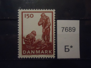 Фото марки Дания 1976г *