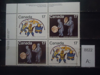 Фото марки Канада 1979г 2 пары сцепок **