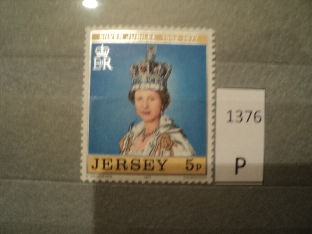 Фото марки Брит. Джерсей 1977г **