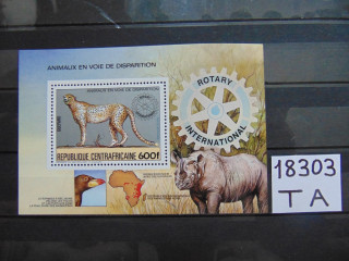 Фото марки Центральная Африка блок 1983г **