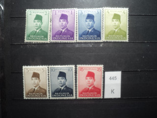 Фото марки Индонезия 1952г *
