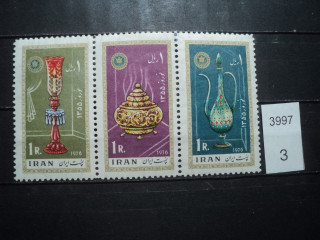 Фото марки Иран сцепка 1976г **