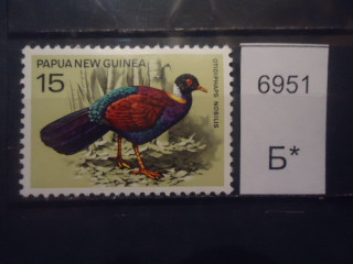 Фото марки Папуа-Новая Гвинея 1977г *
