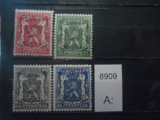 Фото марки Бельгия 1944-45гг с надпечаткой *