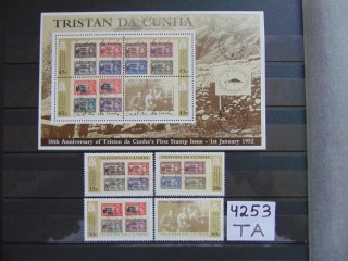 Фото марки Британский Тристан Да Кунья блок+серия 2002г **