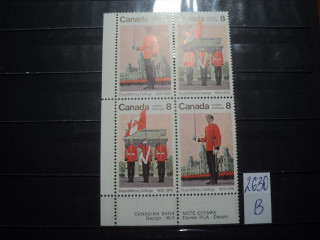Фото марки Канада 1976г сцепка **