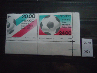 Фото марки Мексика сцепка 1984г 5 евро **
