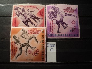 Фото марки Гвинея серия 1963г /красная надпечатка *