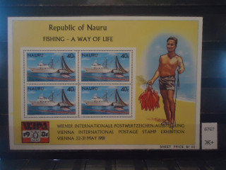 Фото марки Науру 1981г блок **