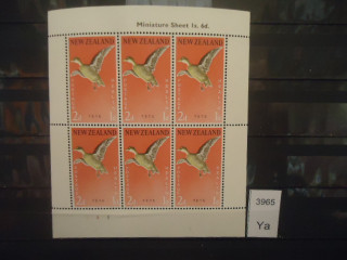 Фото марки Новая Зеландия малый лист 1959г **