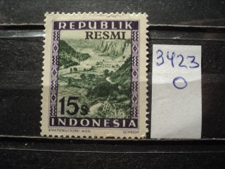 Фото марки Индонезия 1948г надпечатка **