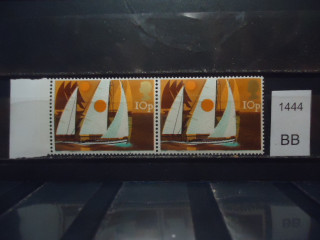 Фото марки Великобритания 1975г (2 одинаковые марки) **
