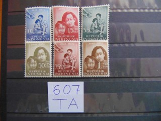 Фото марки Индонезия серия 1958г **