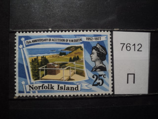 Фото марки Норфолк остров 1977г **