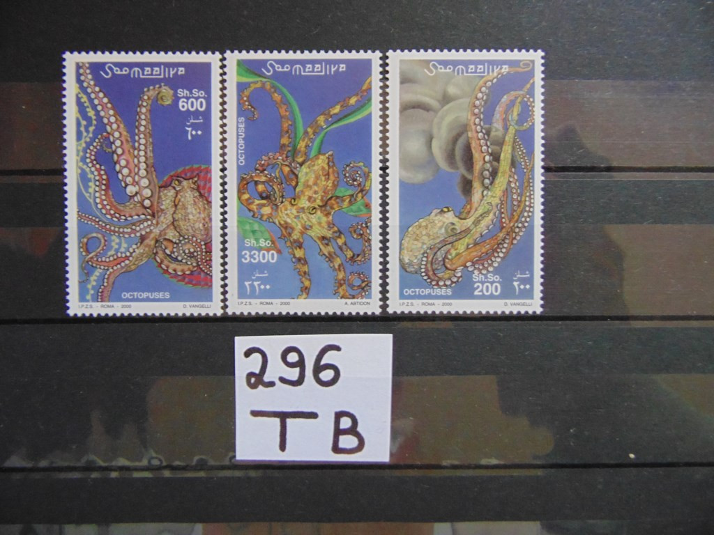 Фото марки Сомали серия 2000г **