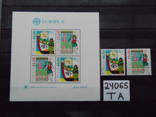 Фото марки Португалия серия+блок 1981г **