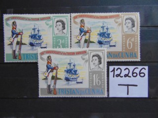 Фото марки Британский Тристран Да Кунья серия 1966г **