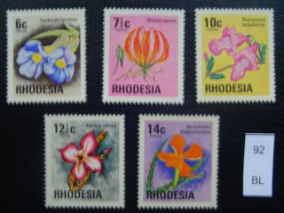 Фото марки Все цветы из серия 1974г 30+EUR **