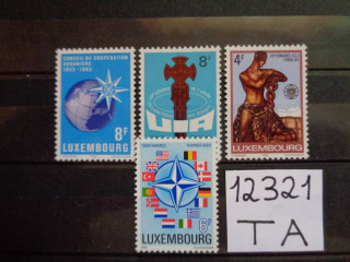 Фото марки Люксембург серия 1983г **