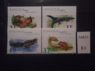 Фото марки Ангола 2002г **