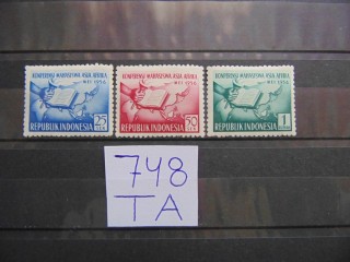 Фото марки Индонезия серия 1956г *