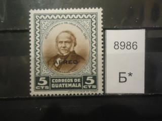 Фото марки Гватемала 1946г надпечатка **