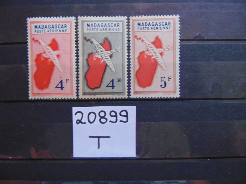 Фото марки Французский Мадагаскар 1942г *