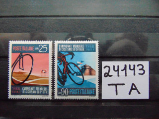 Фото марки Италия серия 1968г **