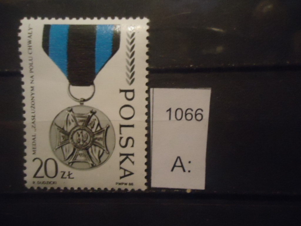 Фото марки Польша 1988г **
