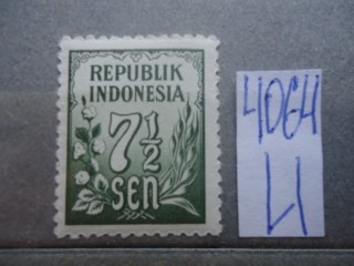 Фото марки Индонезия 1951г *