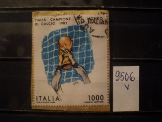Фото марки Италия вырезка из конверта