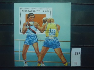 Фото марки Никарагуа 1983г блок