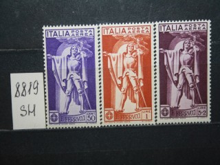 Фото марки Италия 1930г серия **