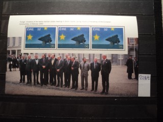 Фото марки Ирландия блок 1992г **